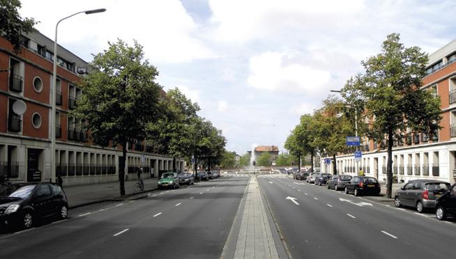 Er zijn geen parkeermogelijkheden langs de linkerrijstrook aanwezig, parkeerbewegingen op de linkerrijstrook zouden de doorstroming van het