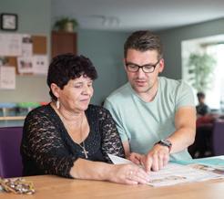 Waarmee kunnen we je helpen? Cosis Huiskamers Cosis is altijd dichtbij. Ook als je zelfstandig woont. Je kunt dan terecht in een huiskamer van Cosis. Dit zijn plekken waar je anderen kunt ontmoeten.