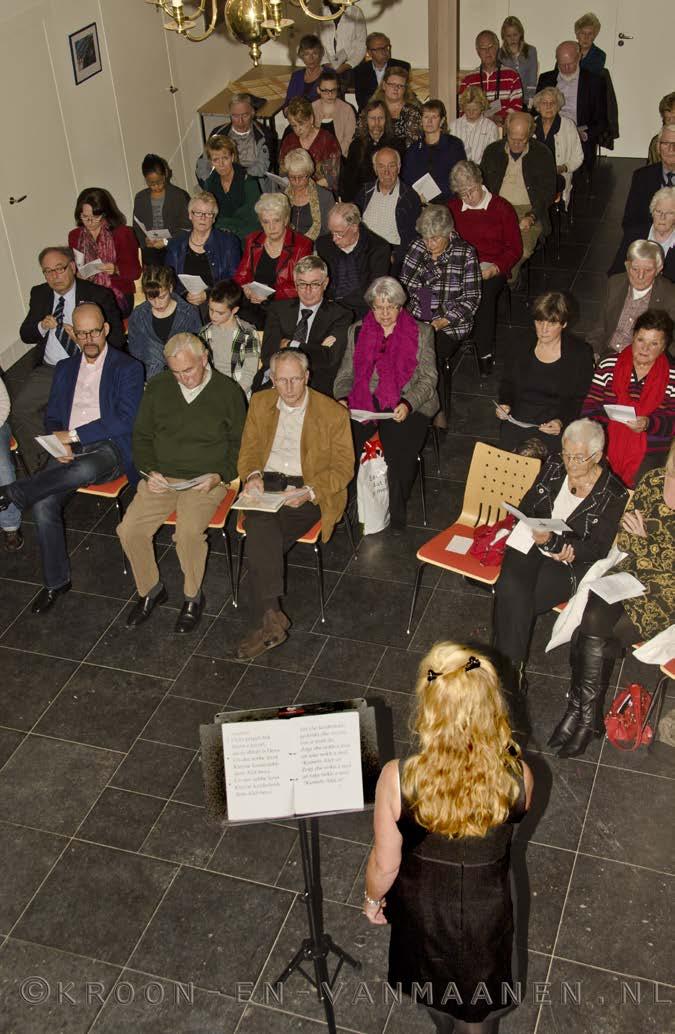 HERDENKING 28 OKTOBER 2012 EN AFSLUITING PROJECT STOLPERSTEINE Sinds 2012 liggen er 45 gedenkstenen voor de huizen waar onze Joodse medeburgers woonden en vandaar in 1942 werden weggehaald om niet