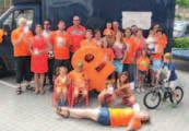 {ouders en kinderen inbegrepen} CD&V realiseerde al een succesvolle campagne Op 5 augustus 2012 toverden onze kandidaten het Dorpsplein om tot een speeltuin onder het motto WIJ WILLEN SPELEN.