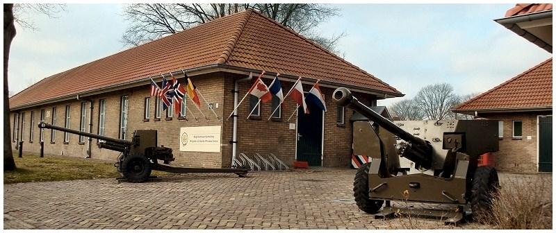 Regimentsverzameling van de Stichting Brigade en Garde Prinses Irene Jaarverslag 2015 Bezoekadres: Genmaj de Ruyter van Steveninckkazerne