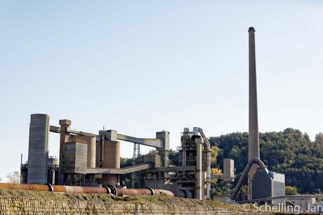 Voorbereiding sloop cementklinkeroven In hoofdstuk 4 van de overeenkomst ter uitvoering van het Plan van Transformatie ENCI-gebied van 25-02- 2010 is de beëindiging van de ontgronding en de productie