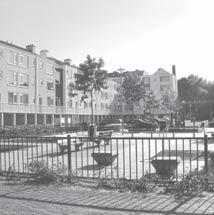 De bebouwing aan de Julianaweg en in het gebied rond de Soestdijkstraat is een goed voorbeeld van een planmatig opgezette wijk volgens de principes van de Engelse tuinwijken: een wijk met een groen
