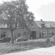 04_Binnenwerk Utrecht welstand Noordwest_zww.qxp 19 10 2006 13:26 Pagina 12 GEBIEDSBESCHRIJVING Werktuigen en Spoorwegmateriaal; 1913) en Demka (Staalfabriek De Muinck - Keizer; 1914).