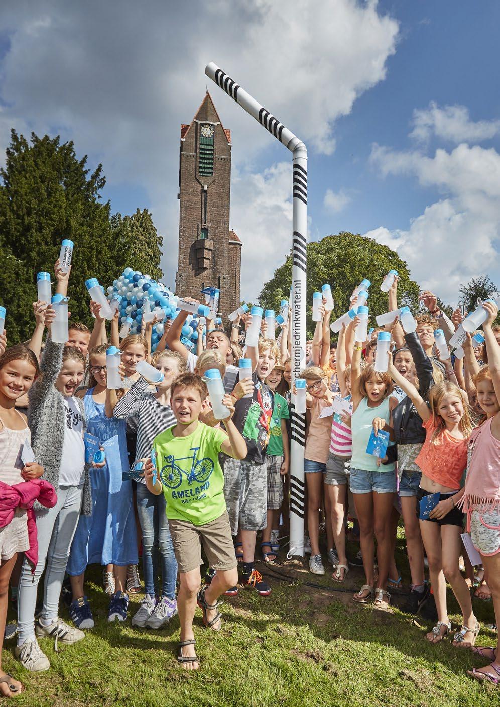 Waterbeeld Bescherm je drinkwater Drinkwaterbedrijven Vitens en Oasen zijn samen met de provincie Utrecht de publiekscampagne Bescherm je drinkwater gestart.