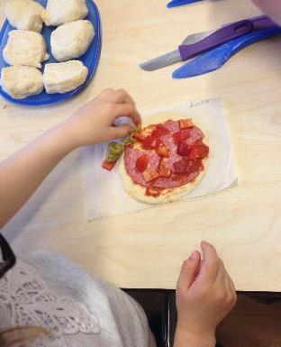 Oh ja en Rucola gaat er pas op als de pizza gebakken is. En ze waren heerlijk!