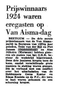 1974 - Teije van der Rol met syn maten na 50 jaar in