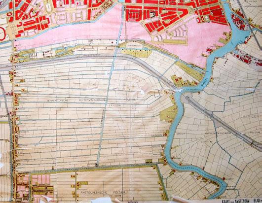 Uitbreiding naar de Buitenveldertse Polder Om te voorkomen dat de hogere middenklasse Amsterdam zou verruilen voor het Gooi, kwam er een uitbreiding naar het Zuiden met duurdere woningen: