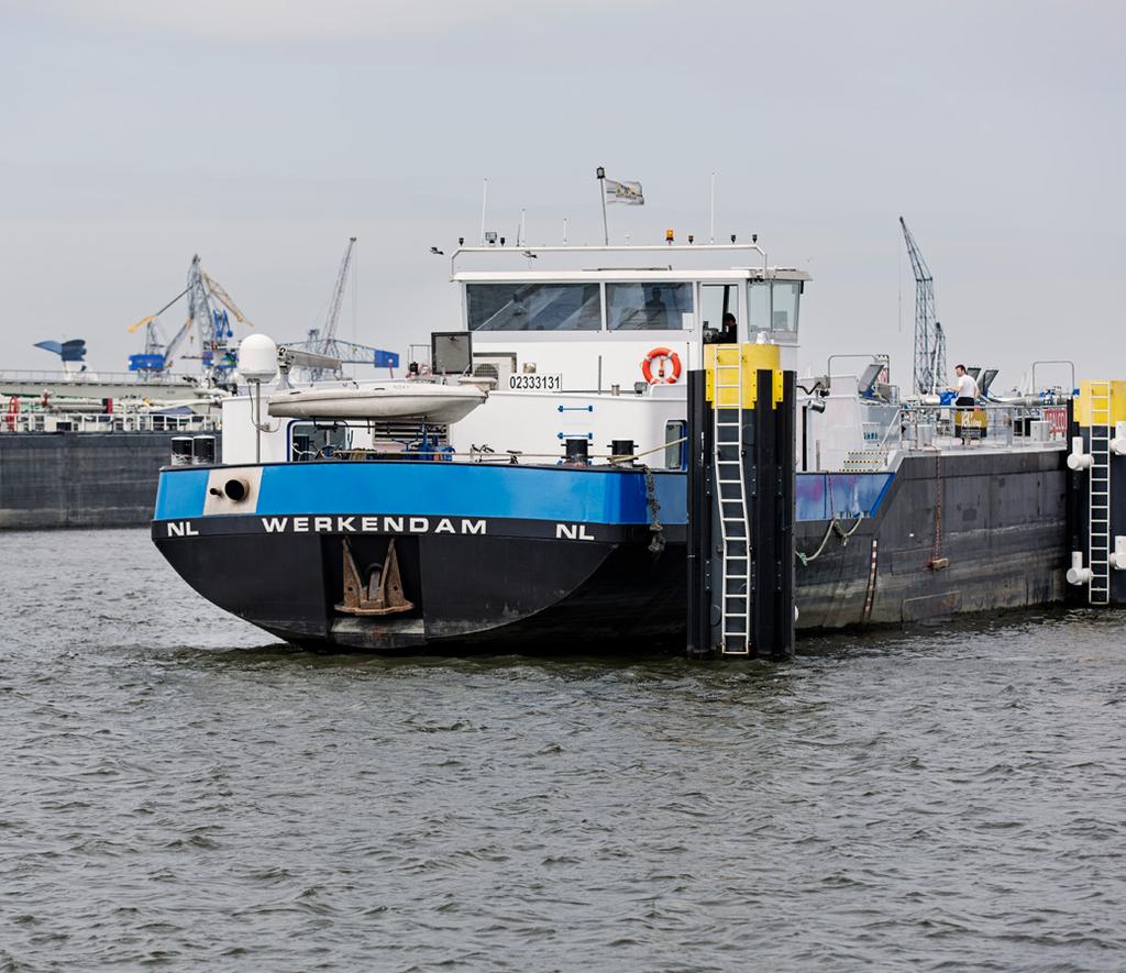 Wat kost DAS voor de Binnenvaart? Voor DAS voor de Binnenvaart betaalt u een basispremie met een toeslag per schip. Daarnaast is de verzekering eenvoudig uit te breiden.