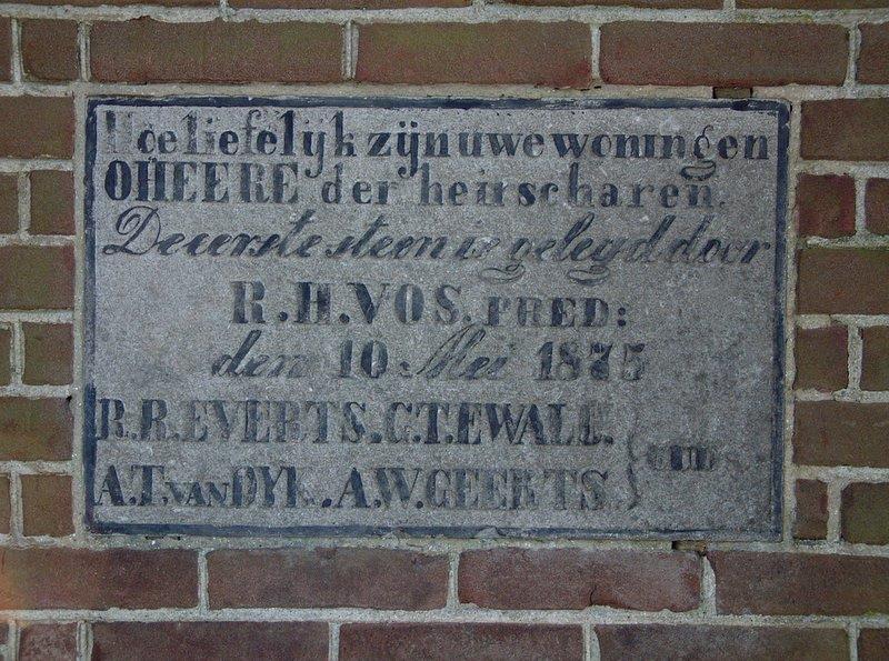 Hetzelfde deed zich voor in Ruinerwold waar ds. H. de Cock twee dagen later voorging in de boerderij van Gerrit Jacobs Withaar in de Weerwilliger Bergen.