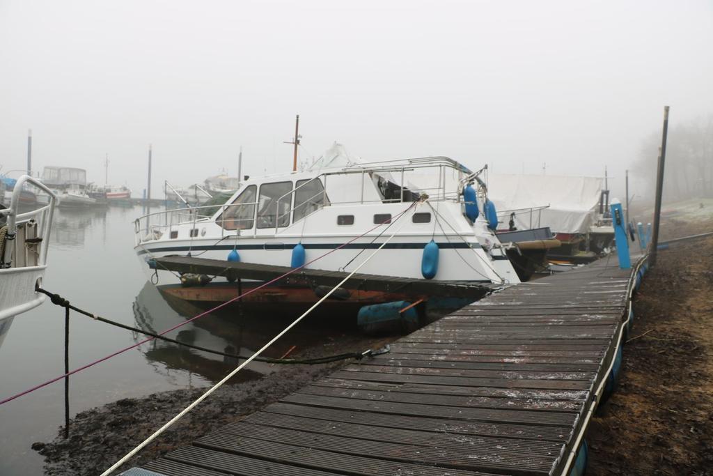 Bijlage Herstelwerkzaamheden: bij rapportnummer: 2555 158/2555/9 Locatie: Pomphuis - Ingang - 2e