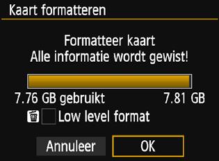 Zelfs beveiligde opnamen worden gewist; controleer dus of er geen opnamen op de kaart staan die u wilt bewaren.