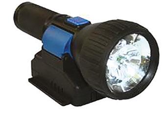 91 L560 - LED Toortslamp L560 - LED - herlaadbaar - autonomie van 8u - 437g - 2 intensiteiten (700lm - 110lm) + flashing (220lm) - regelbare focus - Inclusief lader (ref.