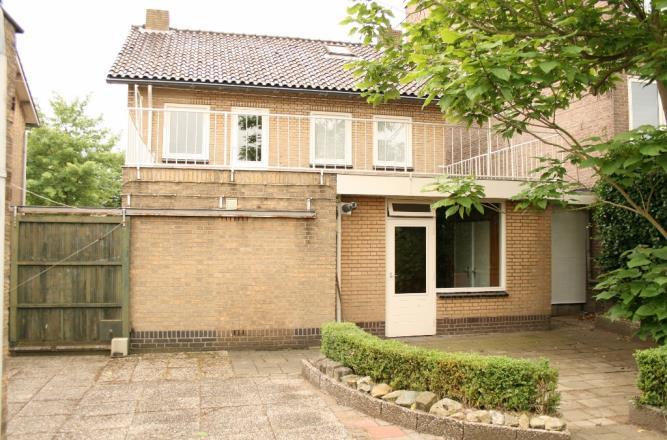 Locatie Vraagprijs : Hertogensingel 119, 5341 AC Oss : 250.000,-- k.