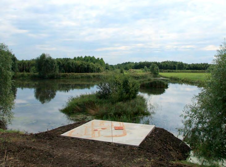 De plateaus bevinden zich bij de hoofdtoegang tot het gebied of daar waar een