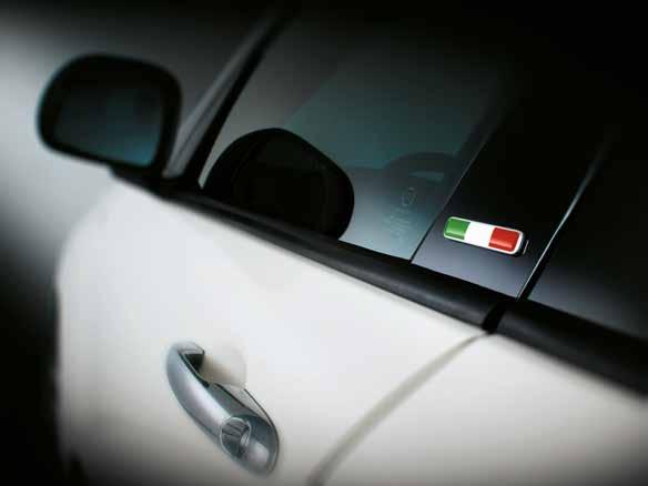 Lichtmetalen velgen O 2) 5EQ 326,- 395,- Badge Italiaanse vlag Voor op voorportier, set van 2 50926893 Excl. 32,- Incl.