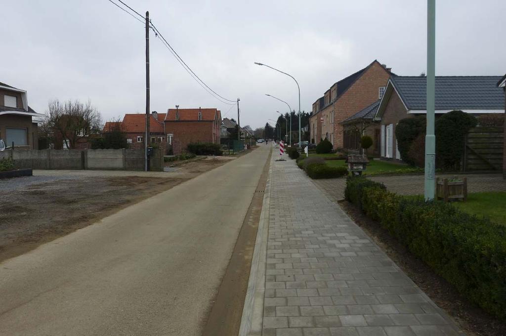 Mobiliteits-effectenrapport (mober) RUP De Bos - Heist-op-den-Berg Oude Gendarmeriestraat Dit is een lokale woonstraat die in het zuiden slechts ongeveer 3 m breed is, maar in het noorden ongeveer 6m