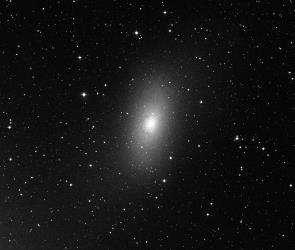 M110 NGC 205 Andromeda X Telescoop: verrekijker Locatie: (bijna) overal. 5.