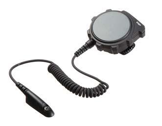 ADEMBESCHERMING VOICE COMMUNICATION P. 317 Dräger C-C440 Controlle-unit met grote Push-to-Talk-knop voor gemakkelijk gebruik van de zender.