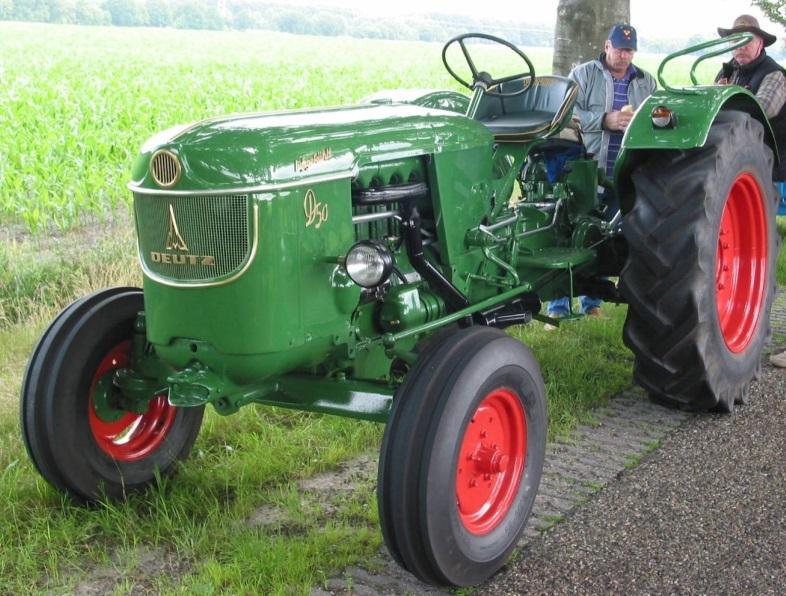 In 1964 krijgen alle D-40 varianten een nieuwe F3L812 motor maar de details blijven ongewijzigd. Deutz D-50 valt er over de tractor niet te vermelden.