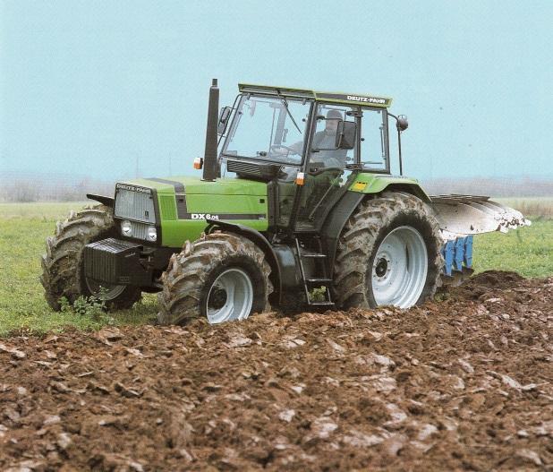 Deutz-Fahr DX-6.06 Om de minuskleine roetdeeltjes op ruimen komt KHD eind 1989 met een roetfilter dat 100% reductie geeft.