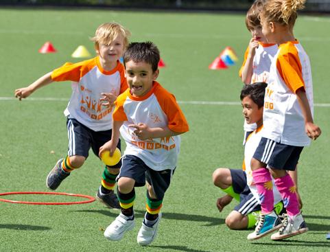 Leren hockeyen: goed trainen of veel trainen? Wat staat bij jeugdtraining voorop: goed trainen of veel trainen? Die vraag legde voor aan KNHB-trainer Gerold Hoeben.