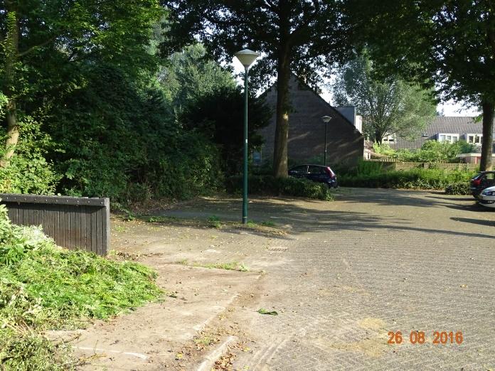 Ad.b. De overige behoefte is dan 45 kort parkeerplaatsen en 10 lang parkeerplaatsen via de Berkelwijk.