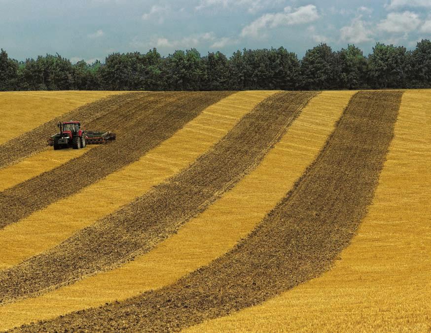 15 Het AFS Pro 700 -scherm is geïntegreerd in de armsteun voor een efficiënte opvolging van het rendement, een overzicht over de voertuiginstellingen en de videoaansluitingen,