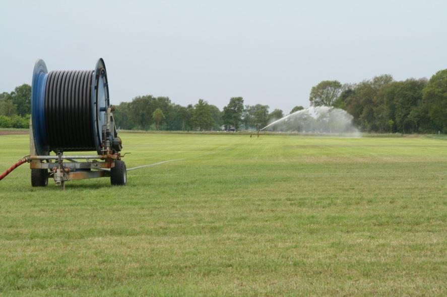 Droogte Droogte gevoeligheid van de bodem Bodemtype en grondwatertrap Vast houden neerslag Vocht leverend vermogen, peilbeheer, afwatering, drainage, begreppeling, maaiveldreliëf