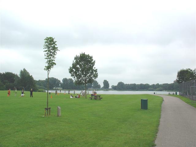 De Ursemmerplas wordt beheerd door het Recreatieschap West-Friesland.