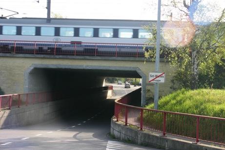 Concreet dient de KMO-zone die nu op papier Groenzone is in het GRS (Gemeentelijk Ruimtelijk Structuurplan van Brugge) toegevoegd te worden aan het gehuurde stadsbos