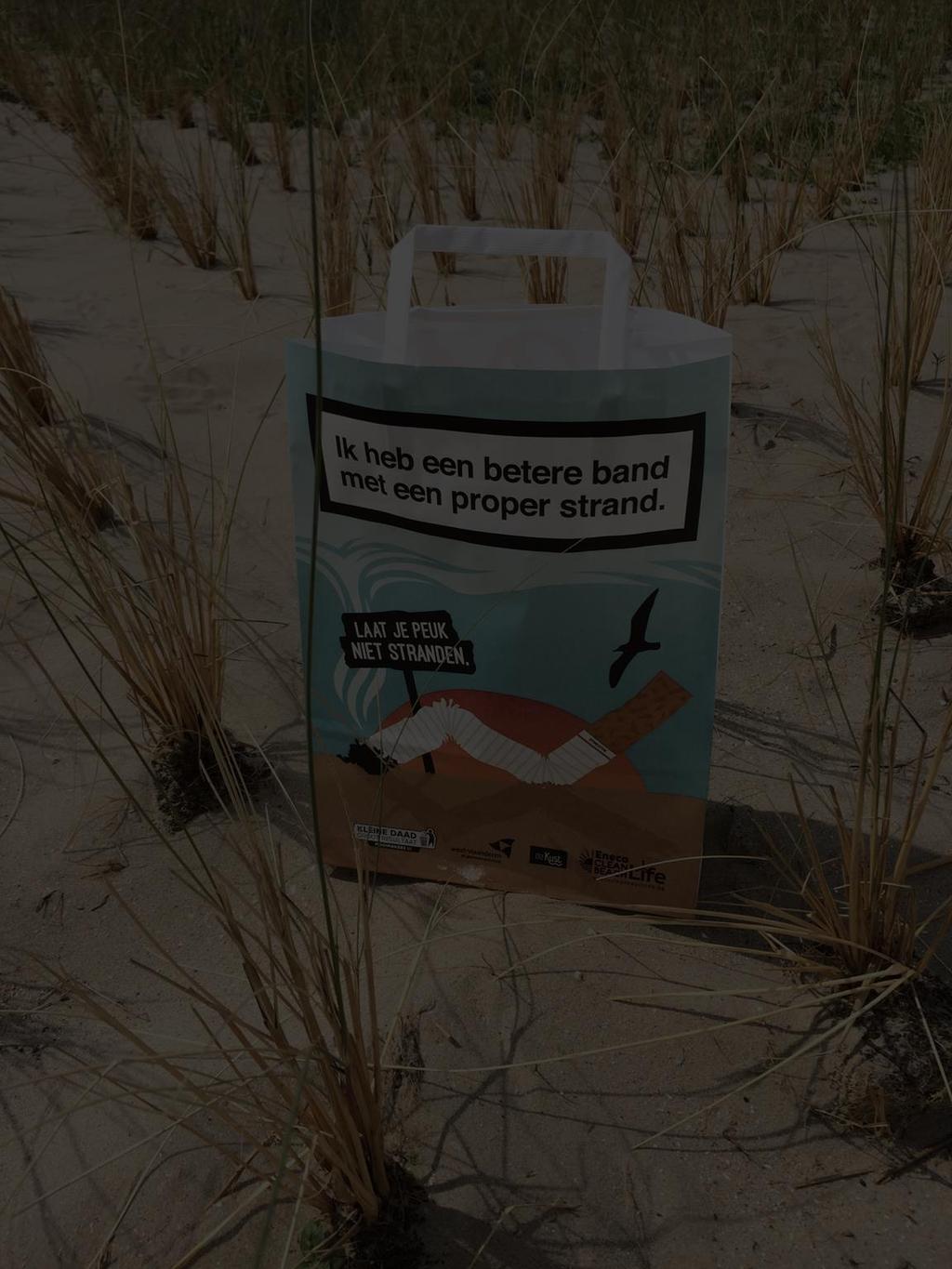 3. Afval op het strand Zowel aangespoeld afval, als achtergelaten op het strand Niet enkel door scheepvaart, maar ook toeristen zelf.