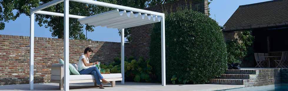 De Solero Cabana is een overkapping die uw tuin een échte blikvanger geeft. De Solero Prostor Cabana brengt de zomer in uw tuin. Het systeem is vederlicht door de elegante, aluminium constructie.