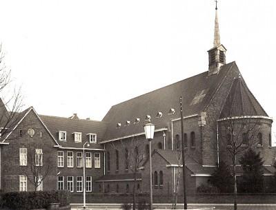 NUMMER 1 JAARGANG 6 MAART 2016 NIEUWSBRIEF Stichting Behoud van Klooster, Kapel en Orgel zijnde het erfgoed van de zusters van de Goddelijke Voorzienigheid gelegen aan de Walramstraat 23 te Sittard.