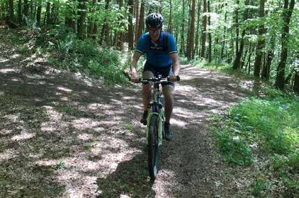 Een mountainbikeroute van ruim 50 km lengte met voornamelijk single tracks en een hoogteverschil van ruim 1270 meter.