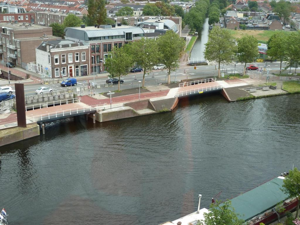 FRP bridges in The Netherlands Bridges Haarlem (2 bridges) dimensions : 15,7x4,6