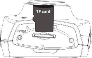 2. Gebruik van geheugenkaart 1. Druk de MicroSD-kaart in de kaartsleuf volgens de holle belettering naast de geheugenkaartsleuf tot de kaart er volledig is ingedrukt. 2.