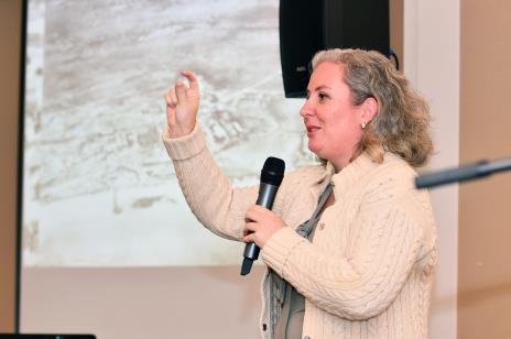 Hij haalde ook de lezing aan van de Arubaanse minister-president Evelyn Wever-Croes.