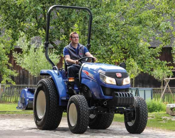 De Iseki TLE serie bestaat uit 2 modellen: de TLE3400 met hydrostatische rijaandrijving met 3 groepen en de TLE4490 met mechanische rijaandrijving met 8 versnellingen voor en 8 achteruit.