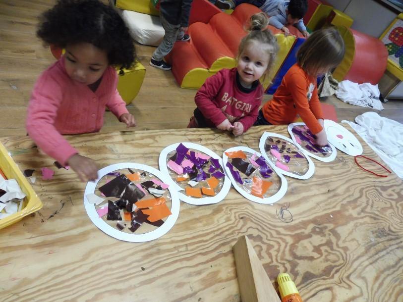 We zijn trouwens de rupsjes, de allerkleinsten van de school maar