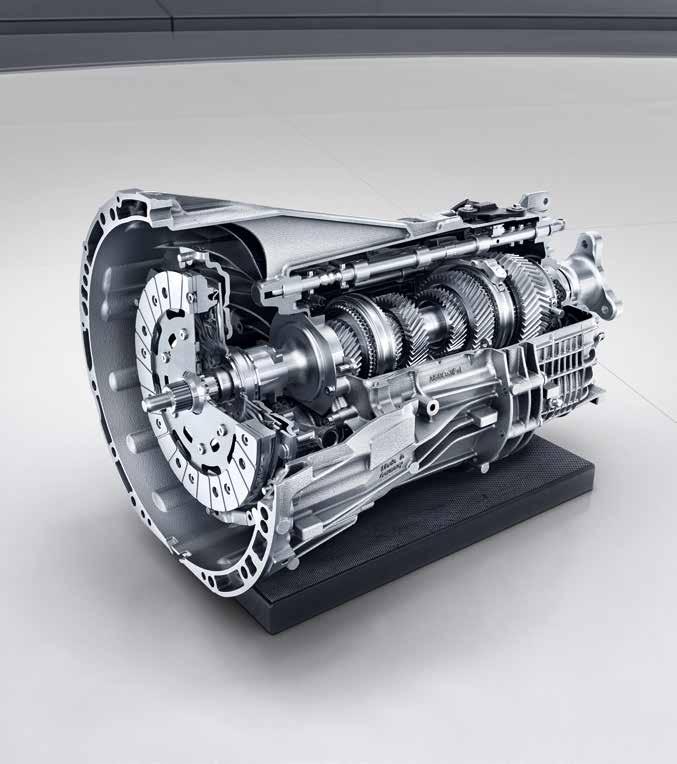 34 Aandrijfkracht. 9G-TRONIC en versnellingsbak. De SLC staat voor reactievermogen en dynamiek op topniveau. Wie snel onderweg is, moet ook snel kunnen schakelen, met de hand of automatisch.