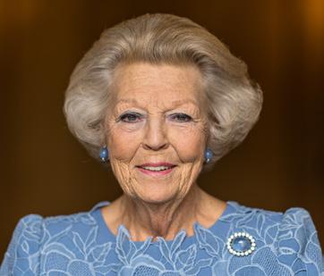 Hare Koninklijke Hoogheid Prinses Beatrix der Nederlanden woonde in 2016 in Nieuwspoort ons congres bij ter gelegenheid van het 30-jarig bestaan.