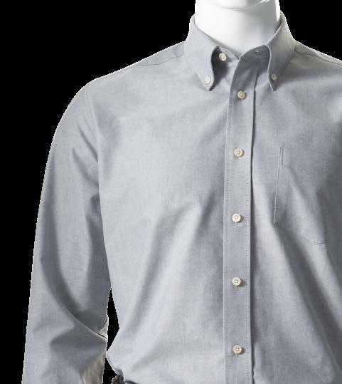 Oxford-blouse in klassieke snit, licht getailleerd met zijsplitten. Verkrijgbaar in twee uitvoeringen: klassiek en slank.
