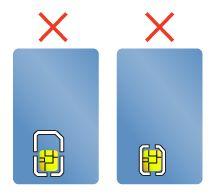 Een smartcard plaatsen: Attentie: Raak altijd een geaard metalen voorwerp aan voordat u de smartcard gaat installeren.