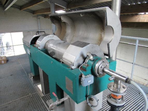 2.2 (Mobiele) centrifuge/decanter Geschikt voor varkens- én runderdrijfmest Ideaal voor het verkrijgen van een hoge afscheiding van nutriënten (P), eventueel door toepassing van hulpstoffen