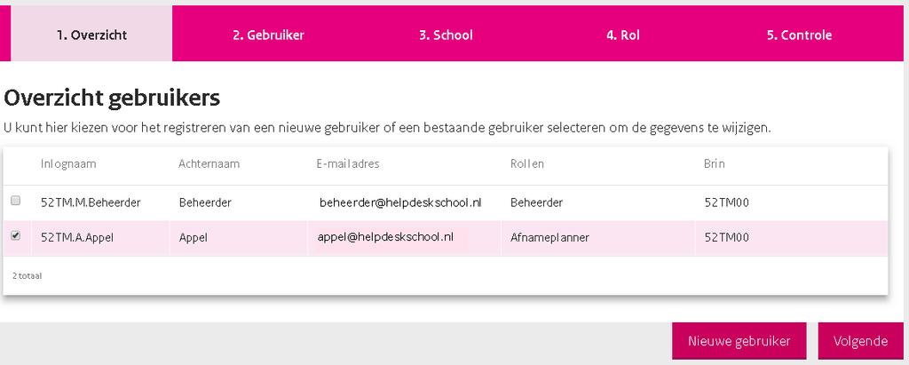 3 Gebruiker op inactief zetten U kunt een gebruiker op inactief zetten als hij niet meer werkzaam is op uw school of geen werkzaamheden meer verricht voor de Centrale Eindtoets. Log in de portal in.