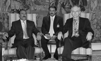 President Saleh betuigde bij de start van het onderhoud zijn deelneming aan de families van de op 18 januari 2008 in Jemen omgekomen Belgische toeristen.