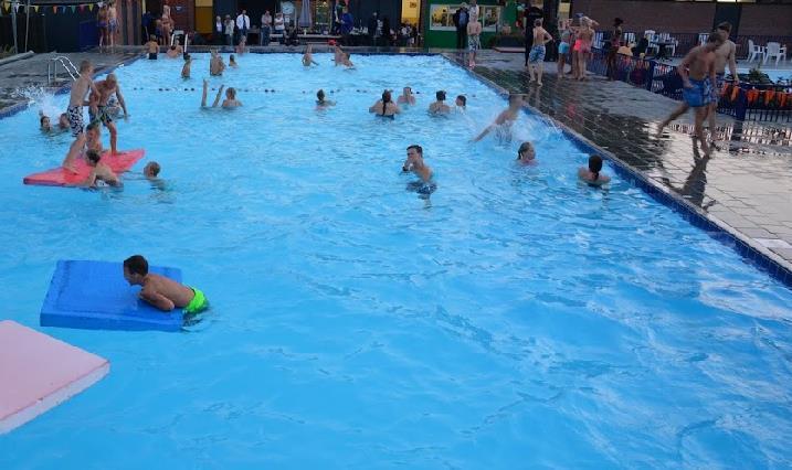 VOORWOORD De voorbereidingen voor het nieuwe seizoen zijn volop in gang, maar dit gaat niet zonder terug te kijken op het afgelopen seizoen. Er zijn veel dingen gebeurd tijdens en na het seizoen 2017.