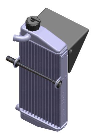 4.37 / Radiateur Alleen de volgende originele enkele aluminium radiateur is toegestaan. Rotaxnr. 295928 versie 3. (met of zonder verstelbaar plexi flap). Zie afbeelding.