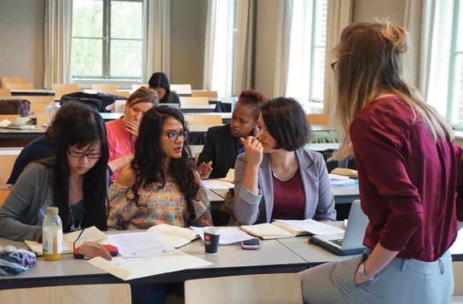 onderwijsbeschrijving is ook besproken met de andere stakeholders van het LLP. Met name de docentcoaches hebben aangegeven dat dit een goede aanvulling is voor het programma. 4.3.